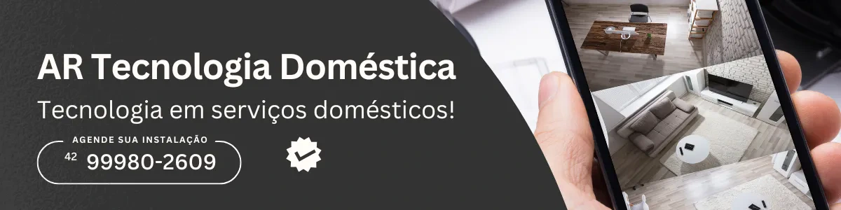 Técnico instalando um ar-condicionado, representando os serviços da AR Tecnologia.